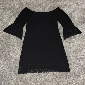 Black dress / scalloped lace - large